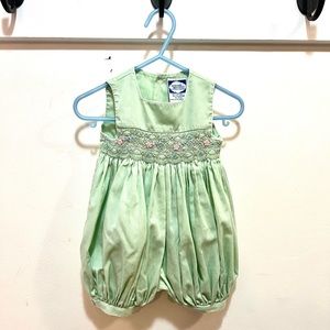 Carriage boutiques smocked jumper 6 months green